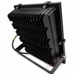 PNC02 có thiết kế rãnh tản nhiệt phía sau