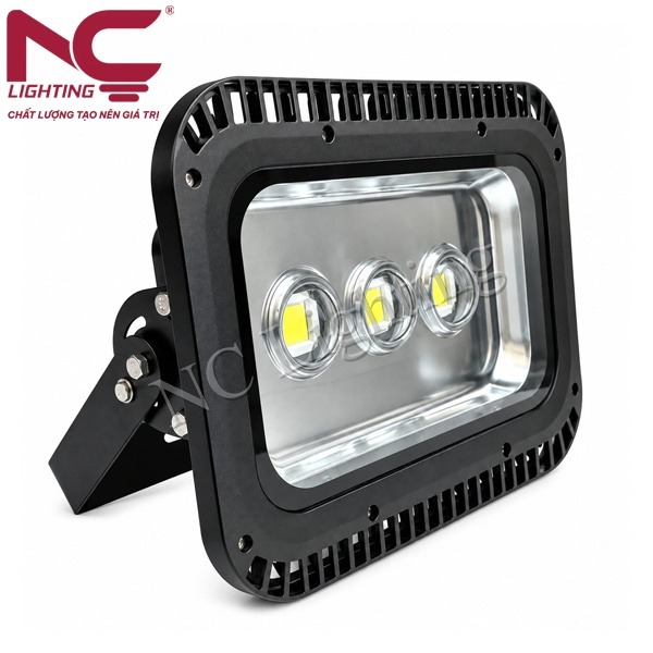 den-pha-led-pnc06 Đèn pha LED PNC06