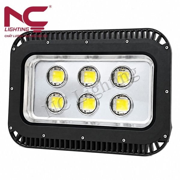 den-pha-led-pnc12-1 Đèn pha LED PNC12