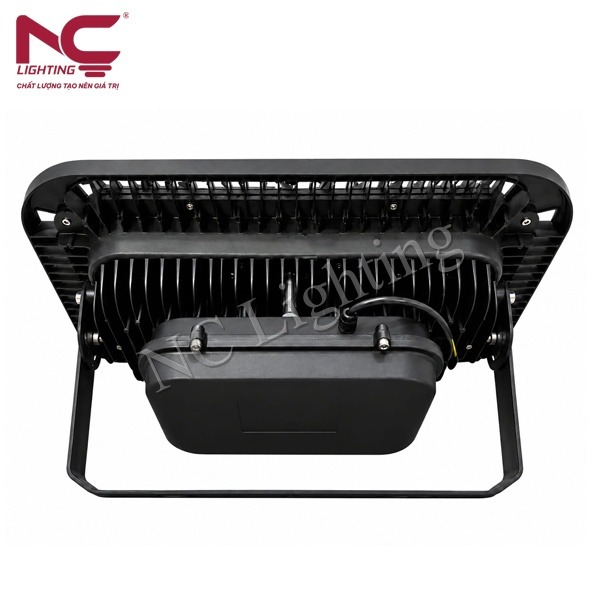 den-pha-led-pnc16-mat-loi-3 Đèn pha LED PNC16 mắt lồi