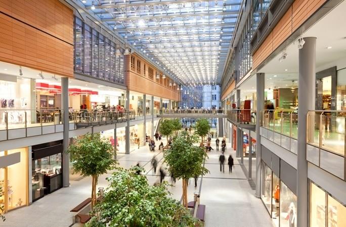 Đèn Highbay chiếu sáng trung tâm mua sắm
