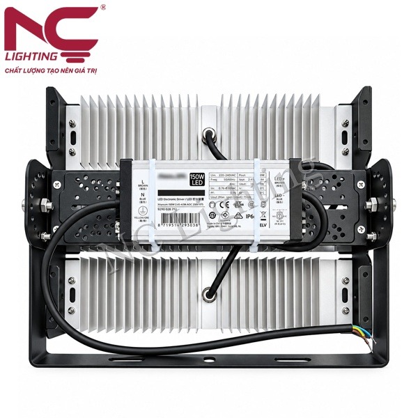 den-pha-led-pnc53-4 Đèn pha LED PNC53
