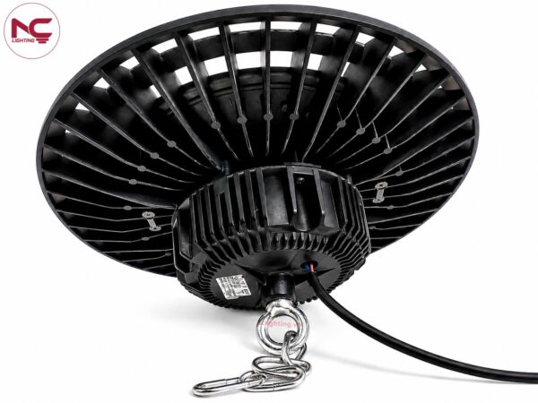 mặt sau xnc-20 thiết kế tản nhiệt