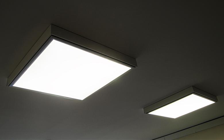 lợi ích của đèn led gắn trần Panel