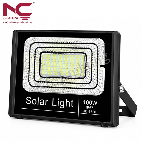 den-pha-nang-luong-mat-troi-pnc-47-2 Đèn pha năng lượng mặt trời PNC-47