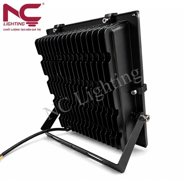 den-pha-led-50w-pnc01-4 Đèn pha LED chiếu sáng PNC01