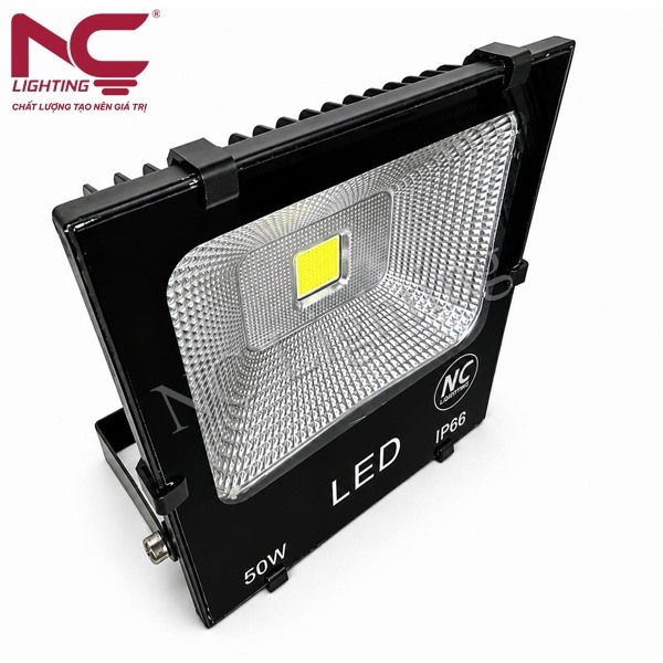 den-pha-led-pnc01 Đèn pha LED chiếu sáng PNC01