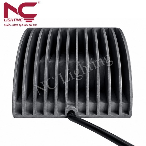 den-chieu-cot-thau-kinh-dac-biet-nccctkdb-3 Đèn chiếu cột thấu kính đặc biệt NCCCTKDB