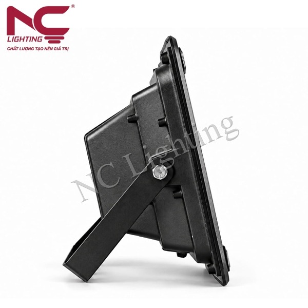 den-pha-nlmt-pnc-36-2 Đèn pha năng lượng mặt trời PNC-36