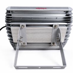 Mặt sau của pnc-55 được thiết kế rãnh tản nhiệt