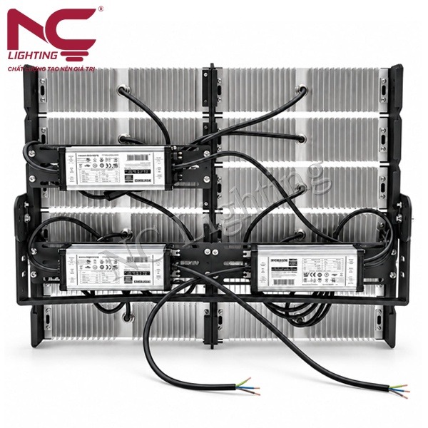 den-pha-led-pnc-38-2 Đèn pha LED PNC-38