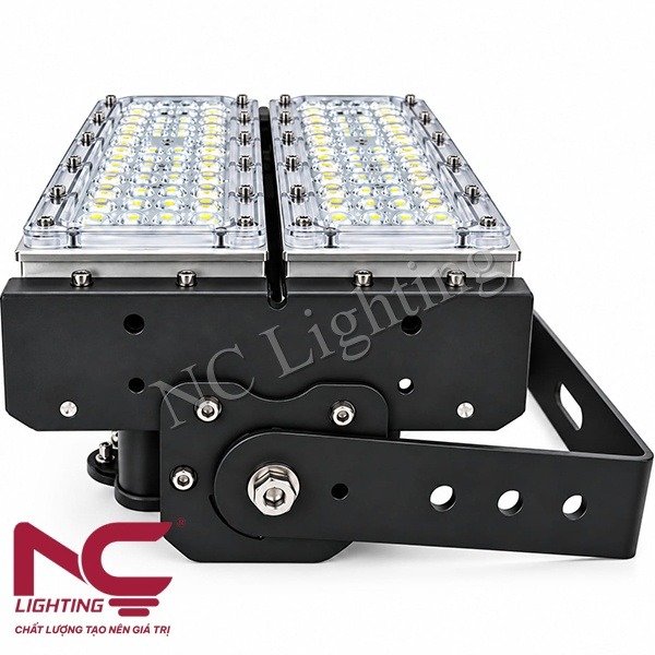 den-pha-led-pnc-52-2 Đèn pha LED PNC-52