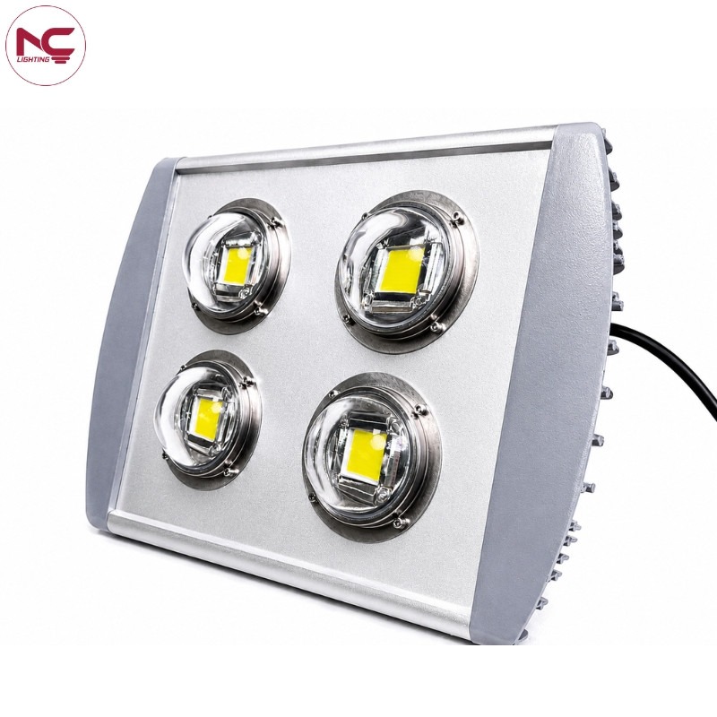 pnc-55-dd pnc-55 có 4 cụm led đối xứng