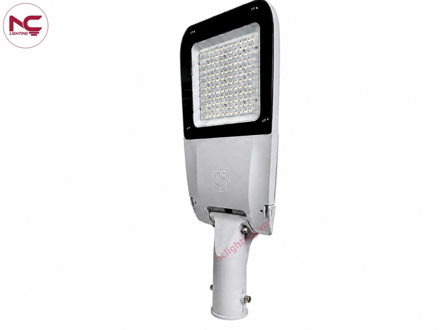 2-lnc-35-nghieng-trai cạnh lnc-135