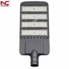 Mặt trước của LNC-137