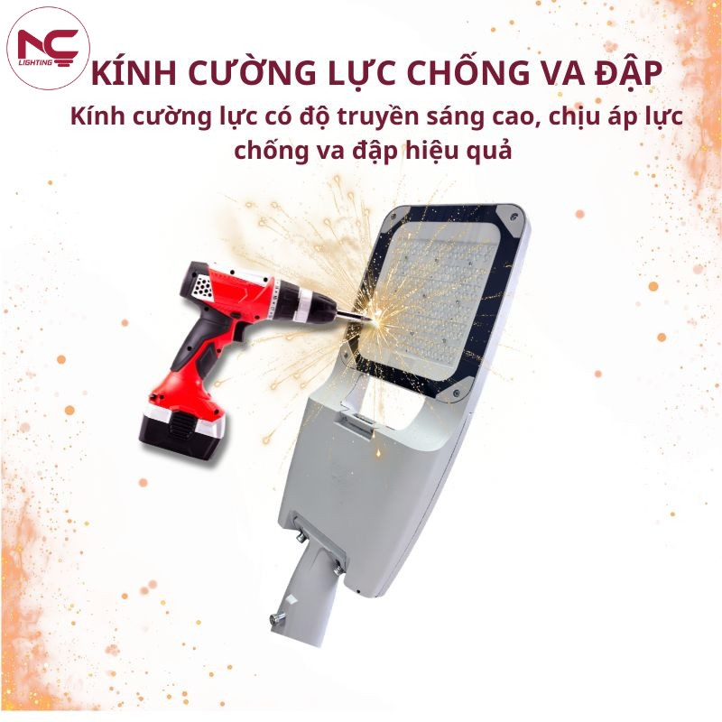 LNC-136 sử dụng kính cường lực chống va đập