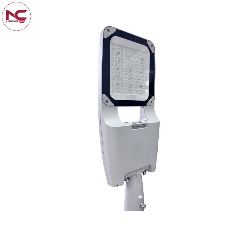 8-nghieng-trai-lnc-139 Nghiêng phải của LNC-139