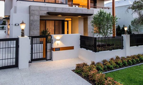 Đèn ngoại thất được sử dụng cho khu vực cổng và hàn rào