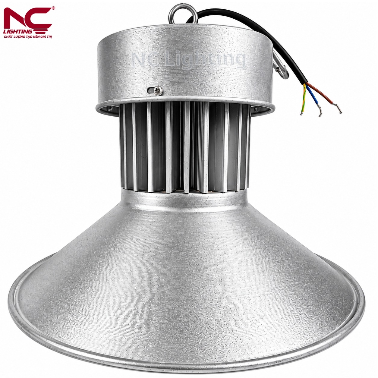 ben-ngoai-xnc-03 Bên ngoài và rãnh tản nhiệt của XNC-03