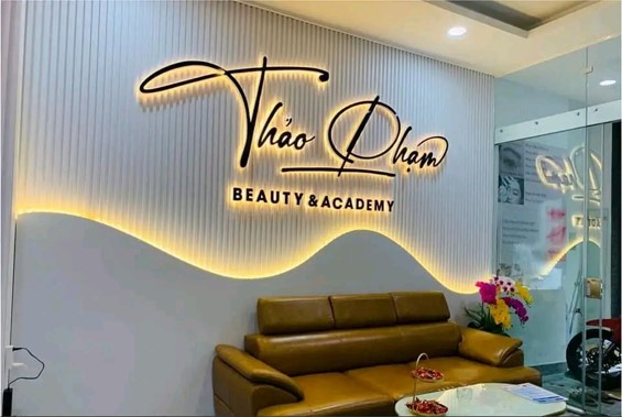 Đèn chiếu backdrop làm nổi bật thương hiệu