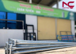 Bàn giao cột và đèn cho dự án nghe kiều Nghệ An