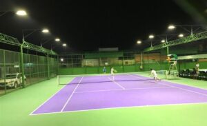 thiết kế chiếu sáng sân tennis đảm bảo đủ độ sáng