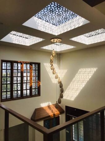 đèn thả chùm cỡ lớn cho giếng trời kết hợp cầu thang