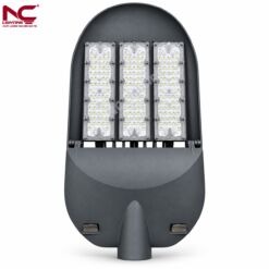 Mặt trước LNC-147 với 3 module xếp dọc