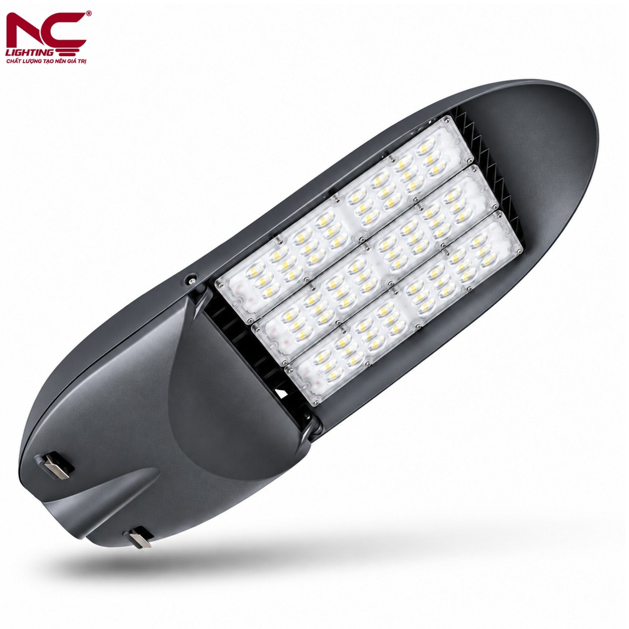 3-lnc-147-nghieng-phai LNC-147 nghiêng phải