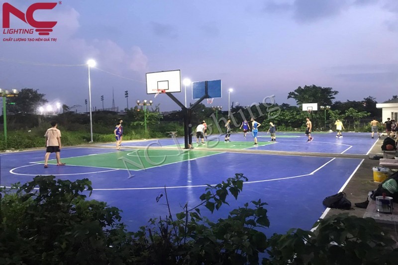 Đèn pha LED sân bóng chuyền, bóng rổ, bóng chày