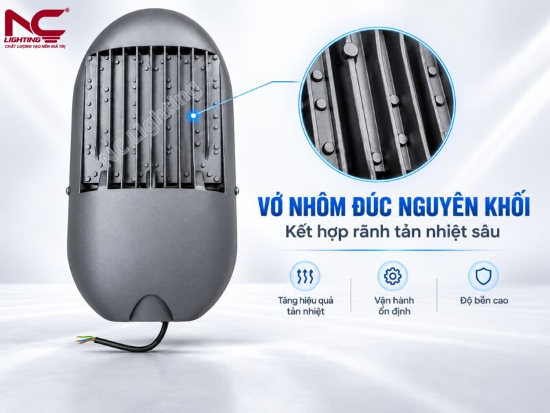 LNC-147 có mặt sau thiết kế rãnh tản nhiệt sâu